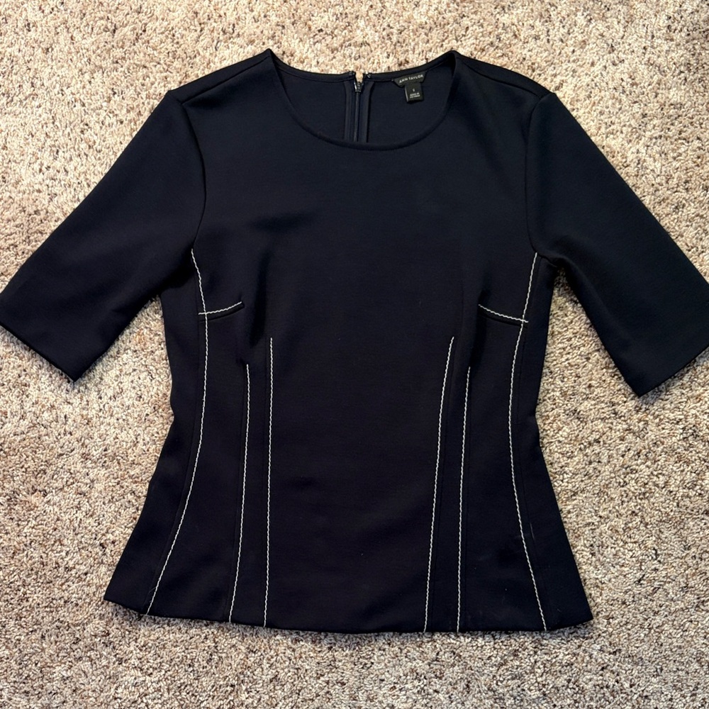Ann Taylor Navy Fitted Short-Sleeve Top with Cream Contrast Stitching